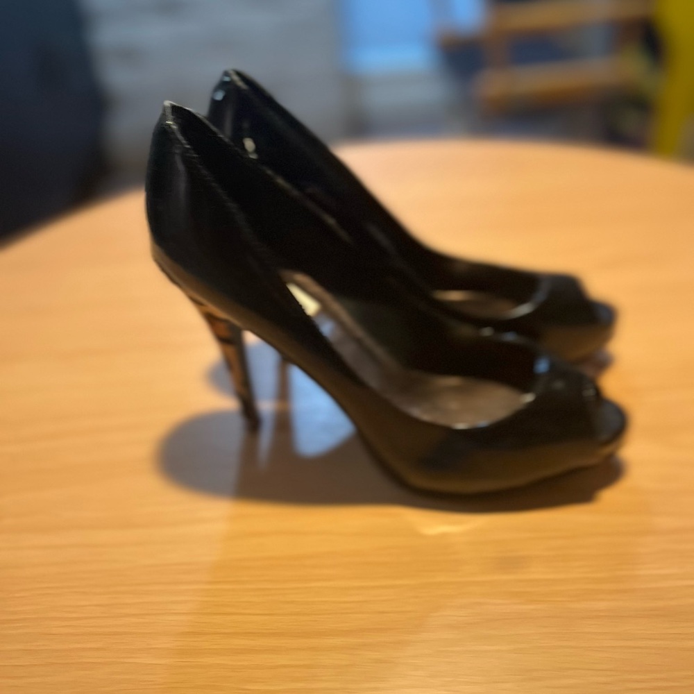 Steve Madden Black Patent Leather Peep Toe Heels with Animal Print Heel - Picture 8 of 16